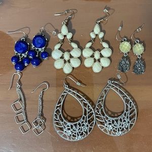 Bundle of earrings